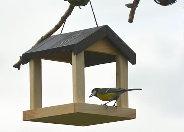 Mangeoire pour oiseaux à suspendre - Bois certifié FSC