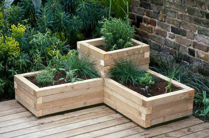 Bacs en bois pour plantes