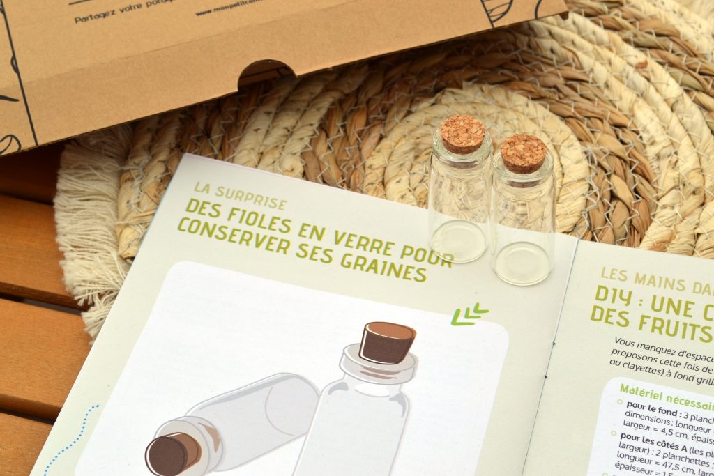 Fiole en verre conservation graines